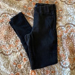 Old Navy Pull on Midrise Rockstars